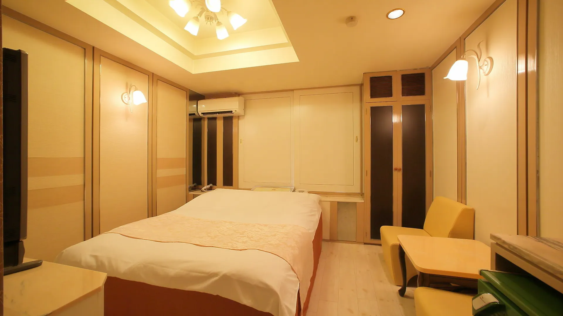 Hotel Olive Kyoto Yamashina - Adults Only